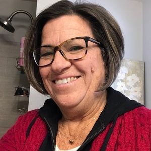 Meet your Posher, Rebecca